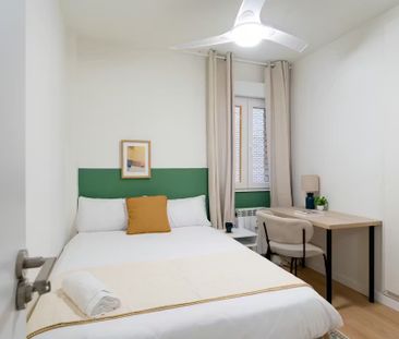 Paseo de la Reina Cristina, Madrid, Community of Madrid 28014 - Photo 6