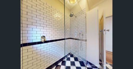 Enormous two-bedroom comfort with alluring Art Deco appeal - Photo 5