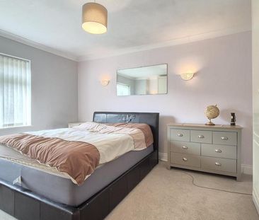 2 bedroom maisonette to rent - Photo 4