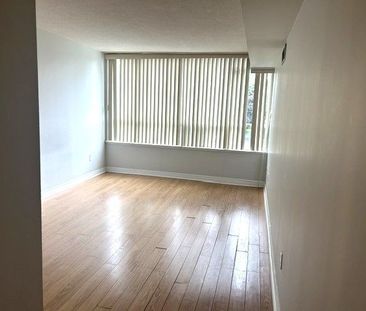 For Lease - 7 Townsgate Drive Unit# 310, Vaughan, Ontario - Photo 2