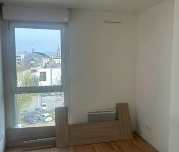 Location Appartement à Rouen (Rive Gauche) - Photo 2