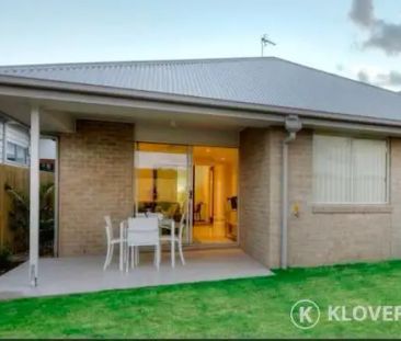 “Spacious Family Home in Boronia Heights 🌿🏡✨” - Photo 4