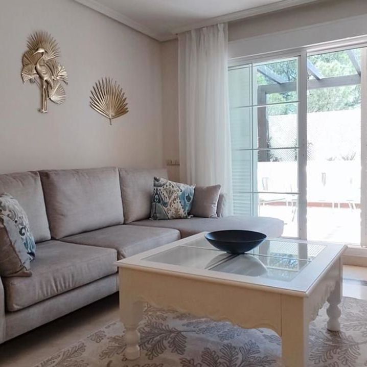 Piso de alquiler en Camino del Pinar, Valdeolletas - Las Cancelas - Xarblanca - Photo 1