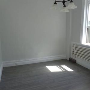 1 bed 1 bath Downtown Montreal! Next to Guy-Concordia - Photo 2