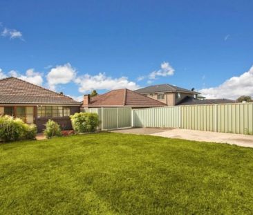 FAMILY HOME IN SOUGHT AFTER LOCATION - Photo 5