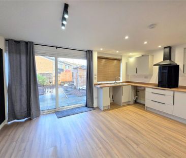 3 bedroom terraced house to rent - Photo 6