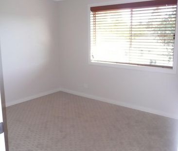 Executive Unit! Prestige Townhouse! - Photo 4