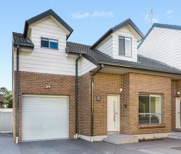 Modern Family Oasis in Peaceful and Convenient Narwee Pocket - Photo 6