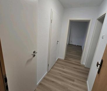 2 Zimmer Wohnung erst Bezug nach der Modernisierung - Foto 2