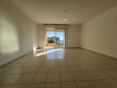 Location appartement à Bastia - Photo 2