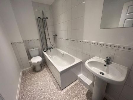 2 bedroom terraced house to rent - Photo 4