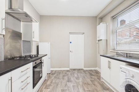 1 bedroom house of multiple occupation to rent - Photo 4