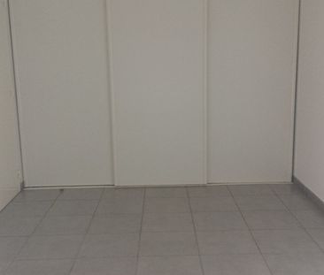 Location Appartement 2 pièces 41m² STE CLOTILDE 97490 - Photo 5