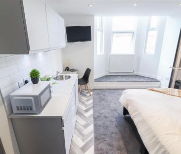 Studio to rent - Photo 3