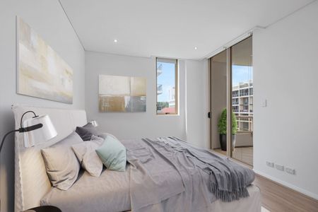 Extra Large Apartment Plus Study - Photo 2