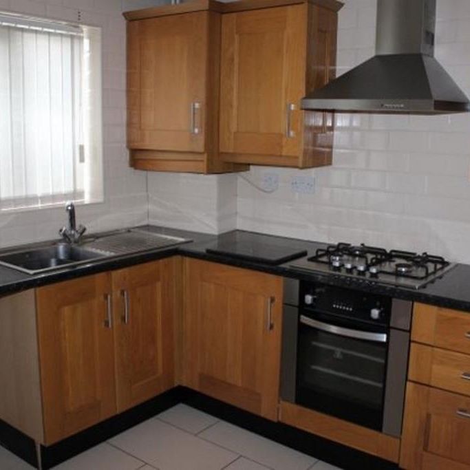 2 bedroom house to rent - Photo 1