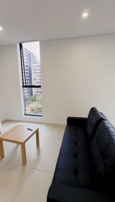 126 Banks Avenue, Sydney - Photo 1