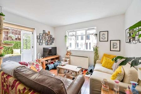 Old Jamaica Road, Bermondsey, SE16 - Photo 3