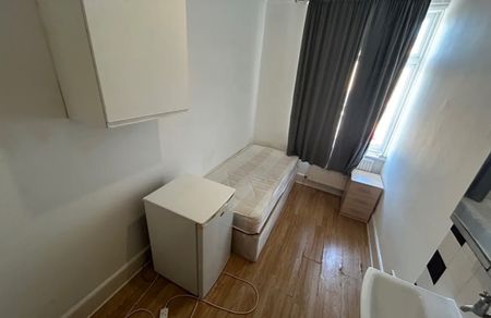 Bedsit, High Road, N20 - Photo 4