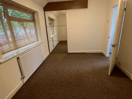 3 Bed Semi-Detached House, Hilderstone Road, B25 - Photo 4