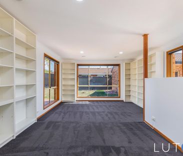 87 Barr Smith Avenue, Bonython ACT 2905 - House For Rent | Domain - Photo 3