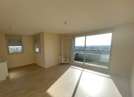 LOCATION APPARTEMENT T3, POITIERS, COURONNERIES - Photo 2