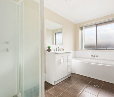 An Easy Living Home for the Modern Family - Photo 5