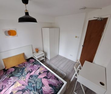 Room in a Shared Flat, Bunning Way, N7 - Photo 2