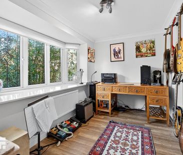 5 bedroom detached house to rent - Photo 2