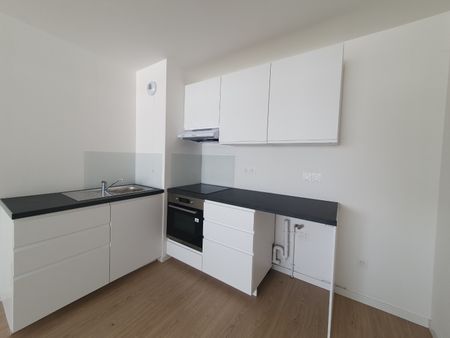Location Appartement 48m² VALENCIENNES 59300 - Photo 5