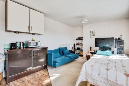 Market Place - Photo 2