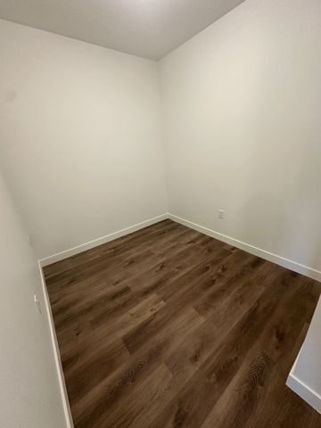 For Lease - 461 Green Road Unit# 504, Hamilton, Ontario - Photo 4