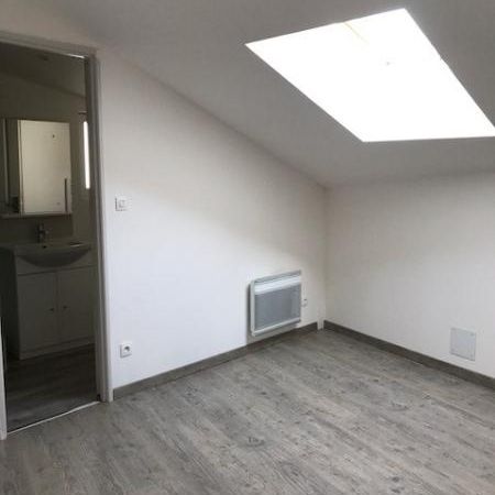 Location Appartement 3 pièces 75m² BRIGNOLES 83170 - Photo 1