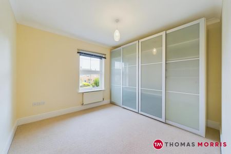 4 bedroom detached house to rent - Photo 3