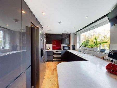 Brighton Road, Raeburn House, SM2 - Photo 3