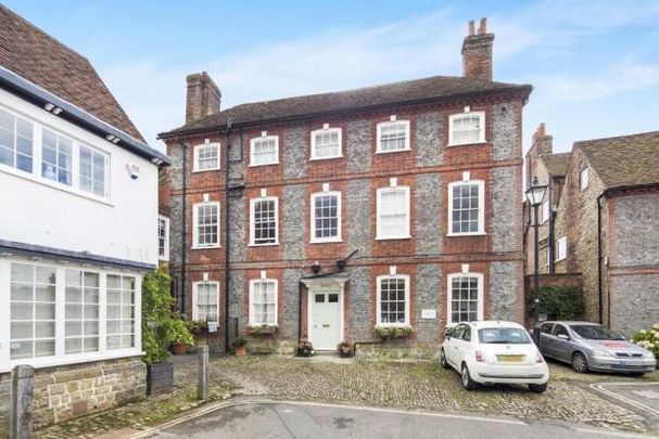 Gate House,Midhurst - Photo 1