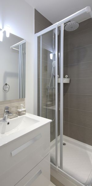 Antonin Perrin Colocation 4 chambres à Villeurbanne - Photo 2