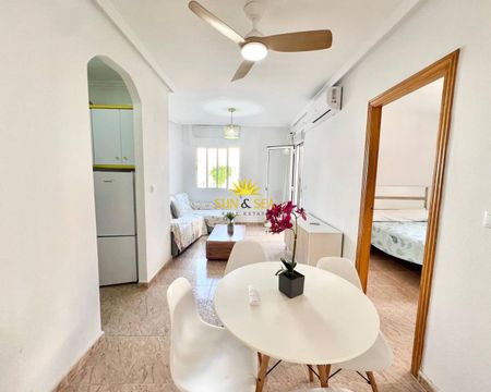 2 BEDROOM APARTMENT IN TORREVIEJA - Photo 3