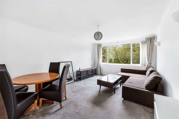 One bedroom apartment with a spacious living room, and a modern en suite bathroom located in the heart of Ealing. - Photo 1