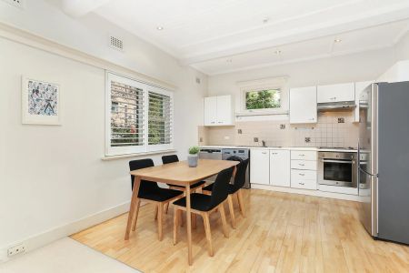 Unit 5/32 Benelong Crescent, Bellevue Hill. - Photo 2