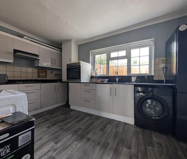 Wescott Way, Uxbridge - Photo 4