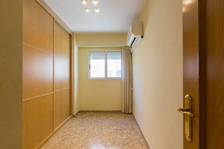Flat for rent in Valencia - Photo 3