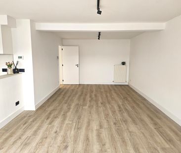 Modern gerenoveerd duplexappartement met 3 SLKS vlakbij het station - Foto 4