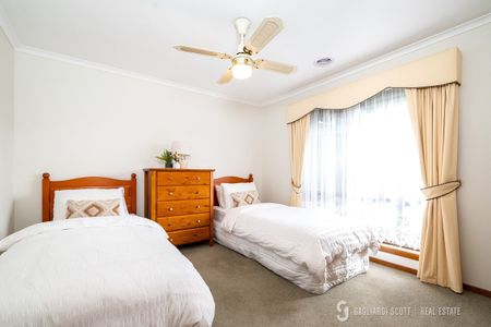 3-bedroom home with a bungalow - Photo 5