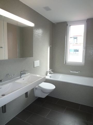 4.5 Zimmer, 108 m², 2. Stock - Photo 4