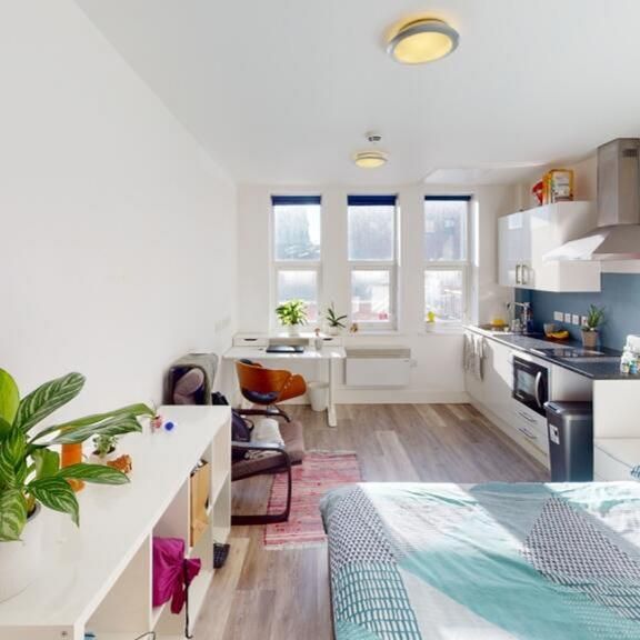 Studio to rent - Photo 1