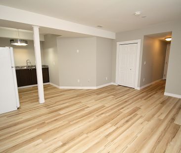 For Lease - 36 Porritt Street Unit# B, Barrie, Ontario - Photo 5