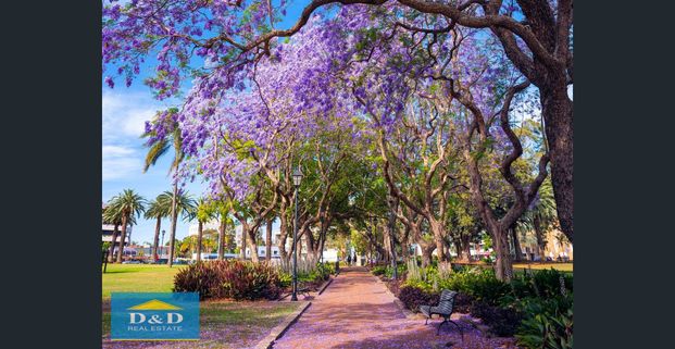 Modern 2 Bedroom Top Floor Apartment. Extra-large Interior. 2 Bedroom, 2 Bathroom, Lock Up Garage & Storage Cage. Close to Transport & Parramatta CBD - Photo 1