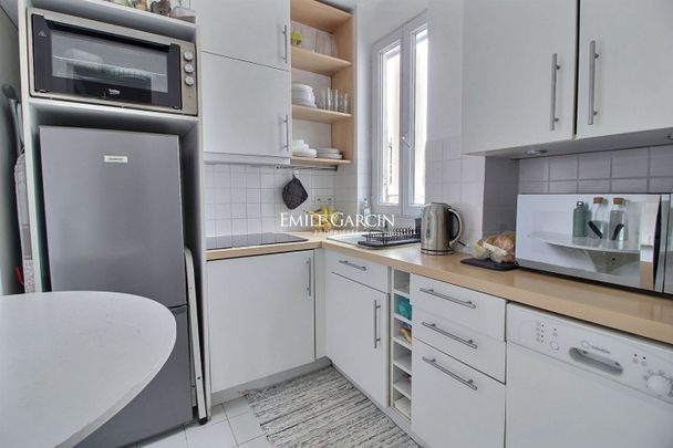 Location Saisonnière - 7ème arrondissement - rue Cler - Photo 1