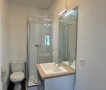 Location Appartement 3 pièces 54m² TOULON 83000 - Photo 6